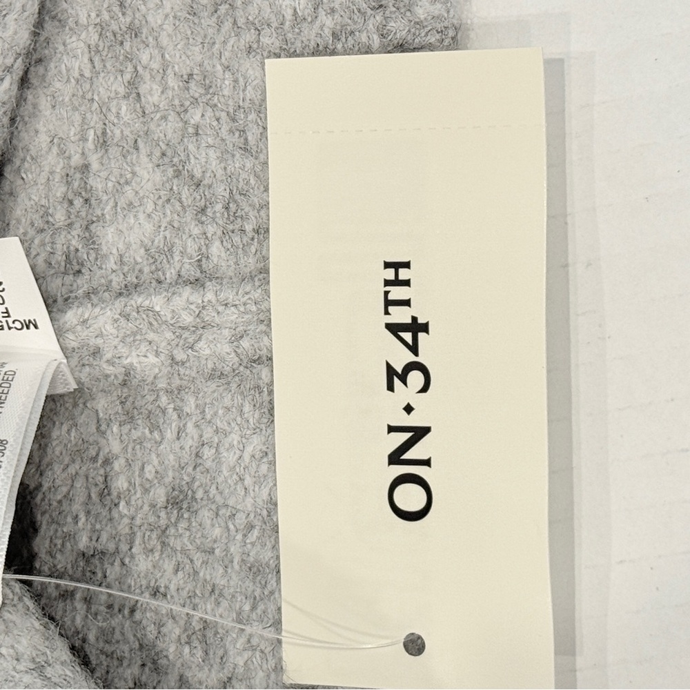 🆕 On 34th Women Beanie Light Gray Wool blend 🆕 - Picture 7 of 10